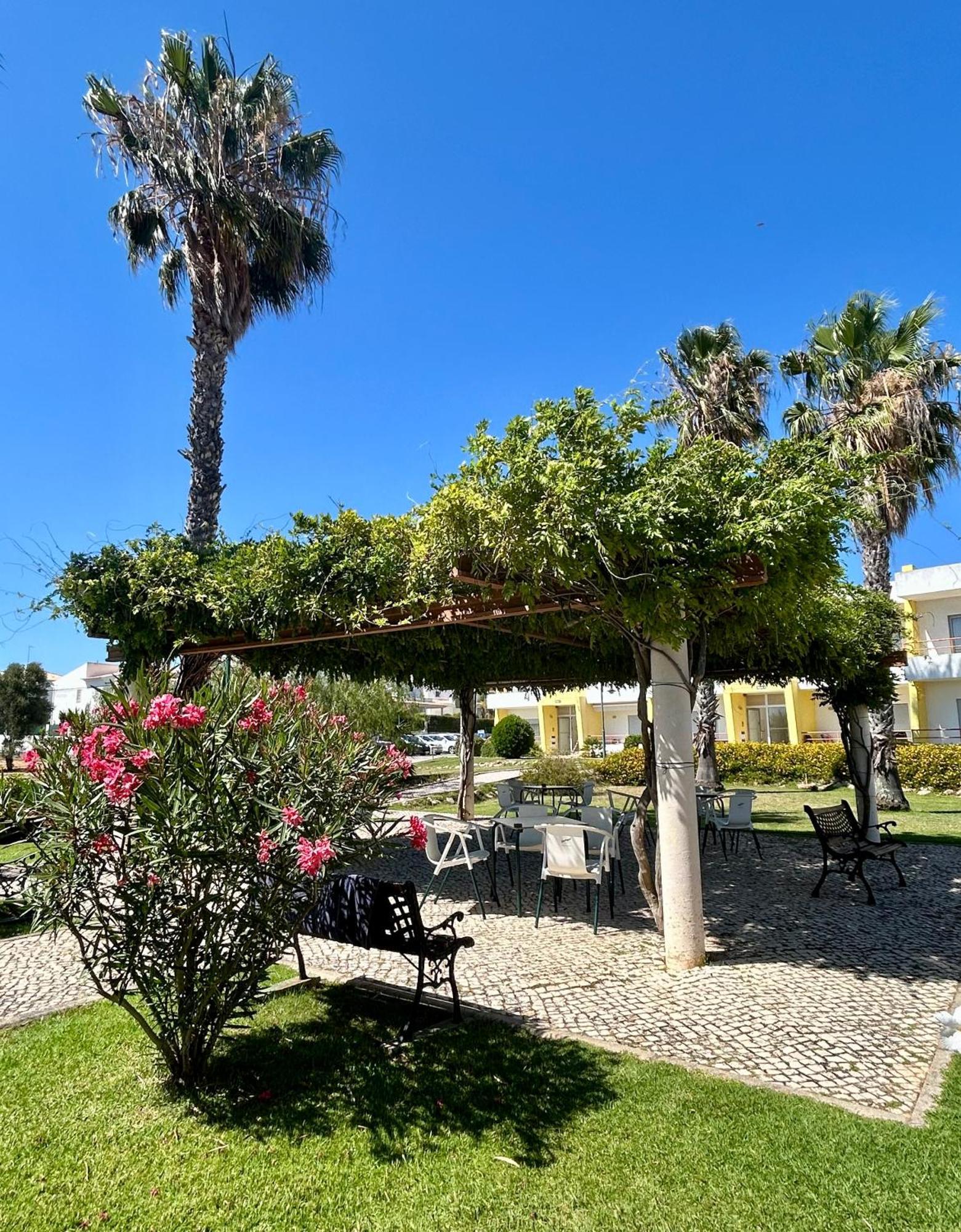 Apartamentos Santa Teresinha Alvor Zewnętrze zdjęcie