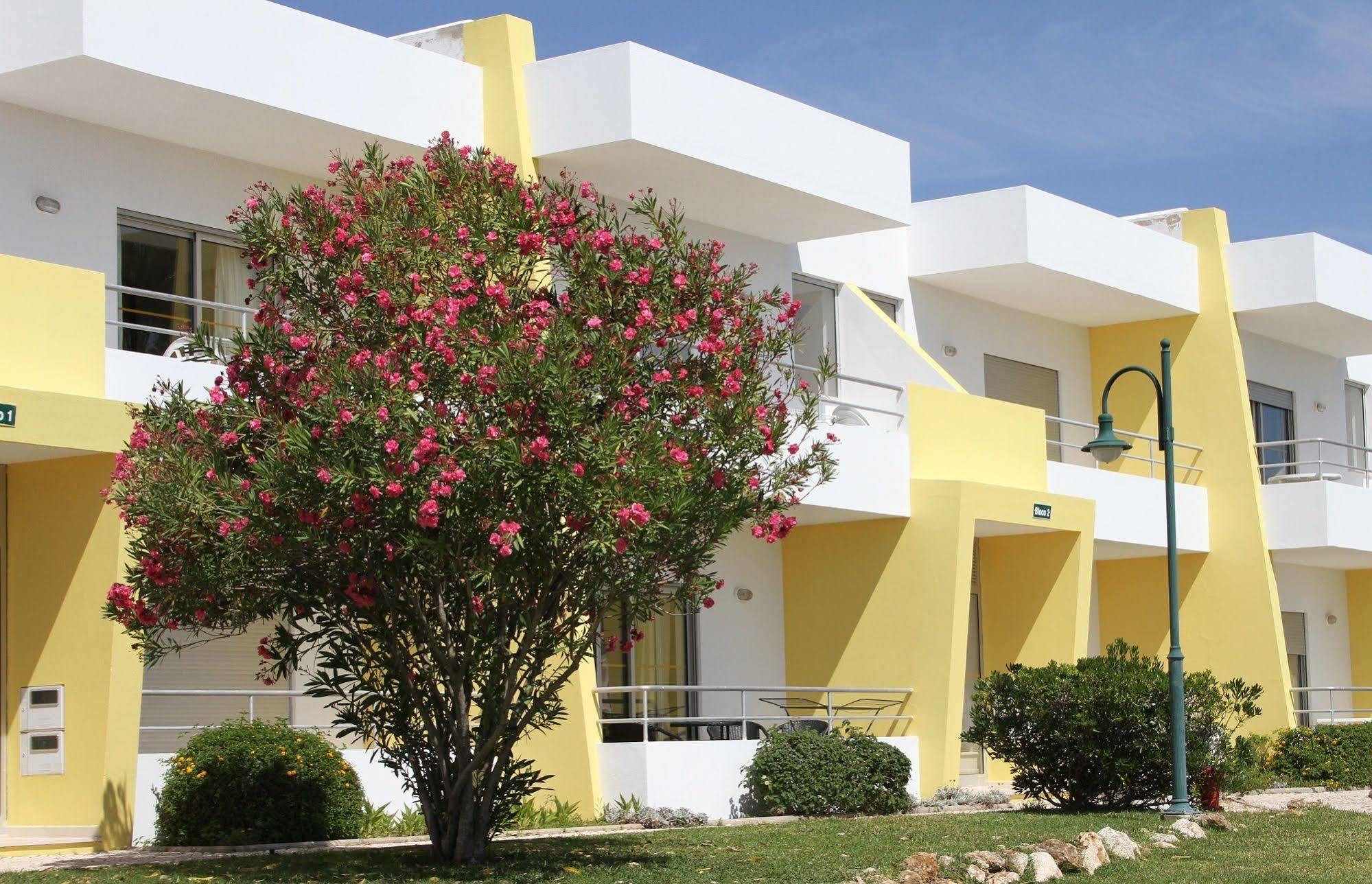 Apartamentos Santa Teresinha Alvor Zewnętrze zdjęcie
