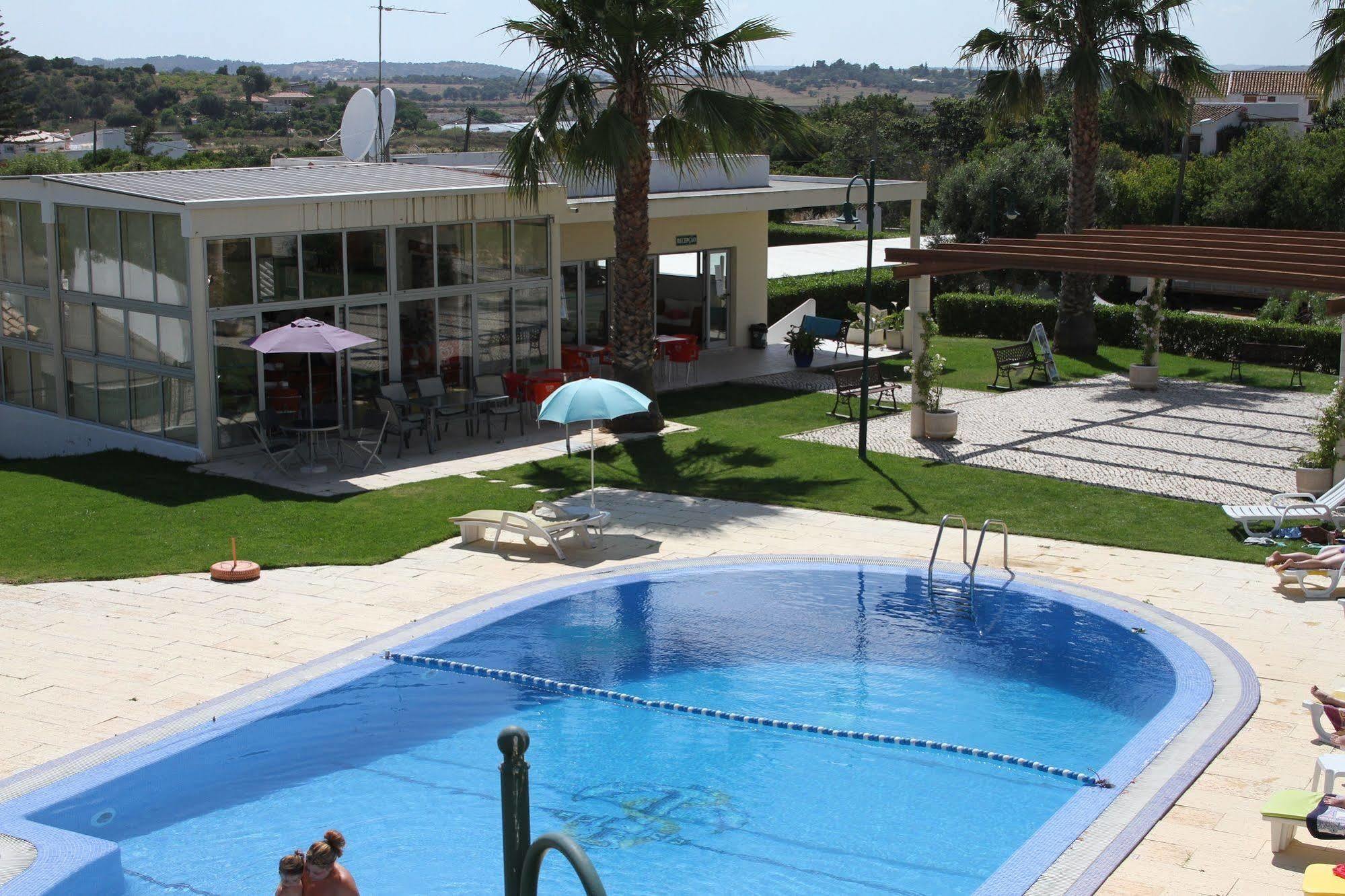 Apartamentos Santa Teresinha Alvor Zewnętrze zdjęcie