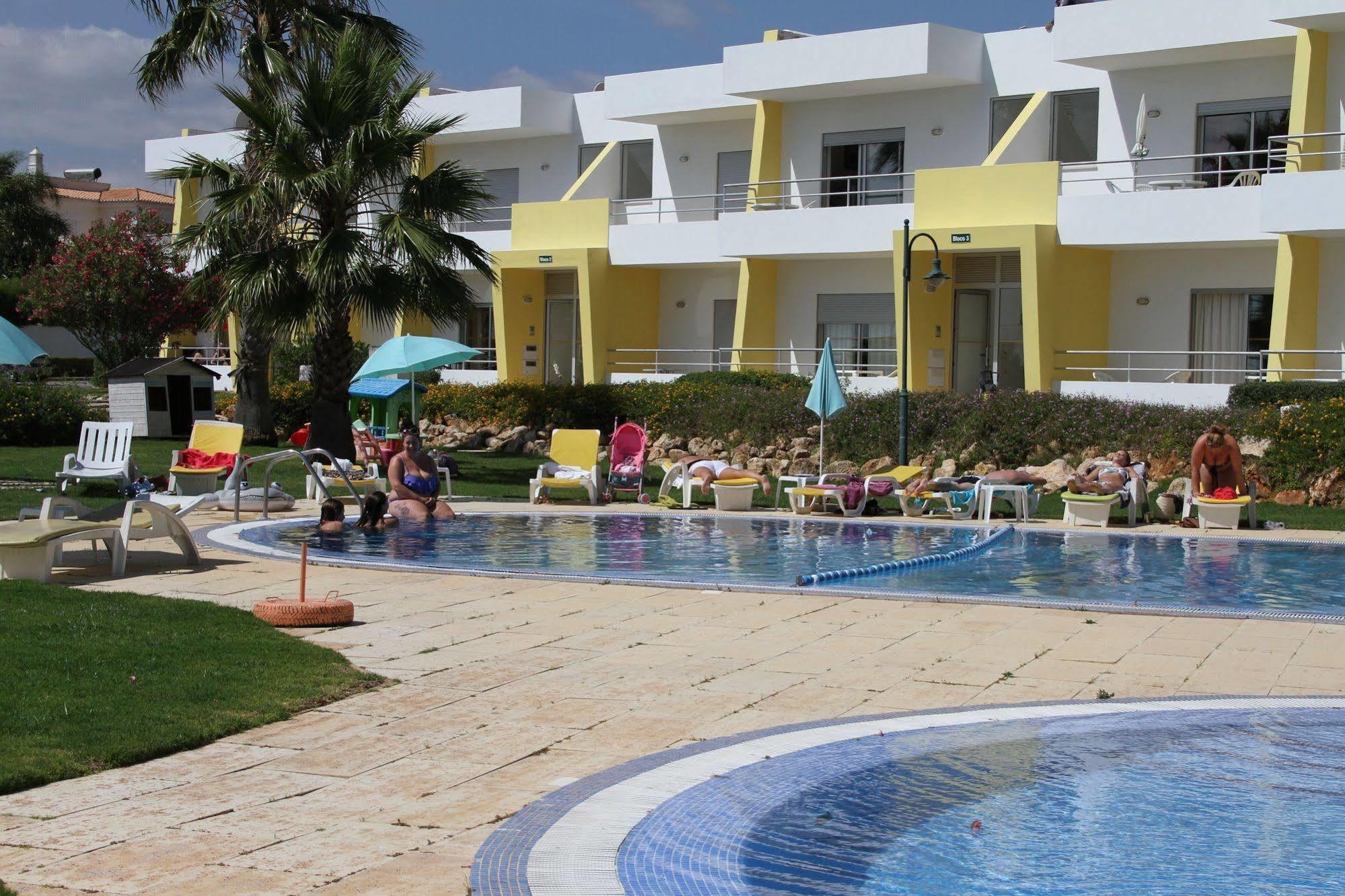 Apartamentos Santa Teresinha Alvor Zewnętrze zdjęcie